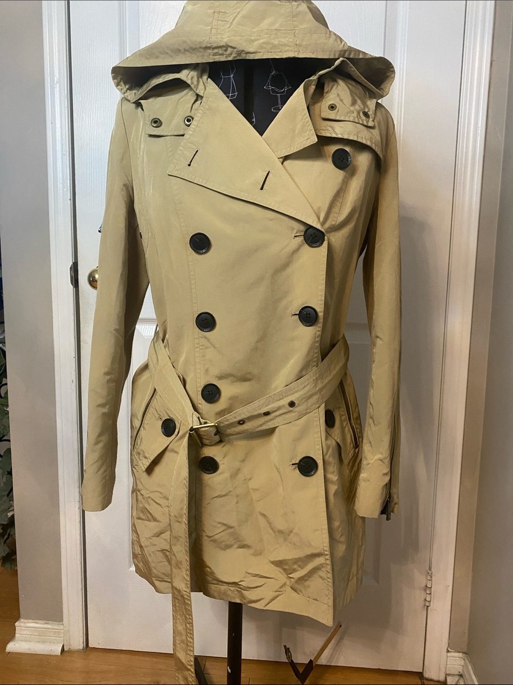 BCBGMaxAzria Tan Double-Breasted Hooded Trench Coat #12